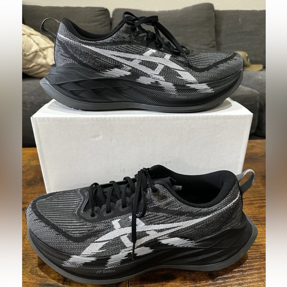 ASICS Superblast 2 Shoes Mens Size 10.5 Black White Running FF Turbo Trainers